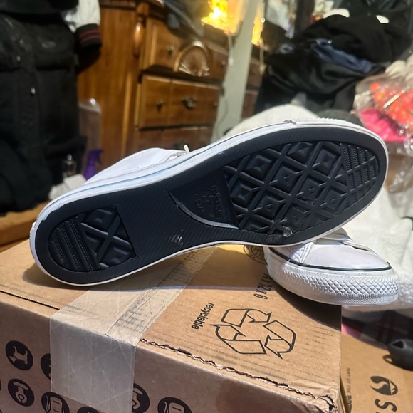 Size 11 white leather  chucks. Cleaned and conditioned - Picture 3 of 4